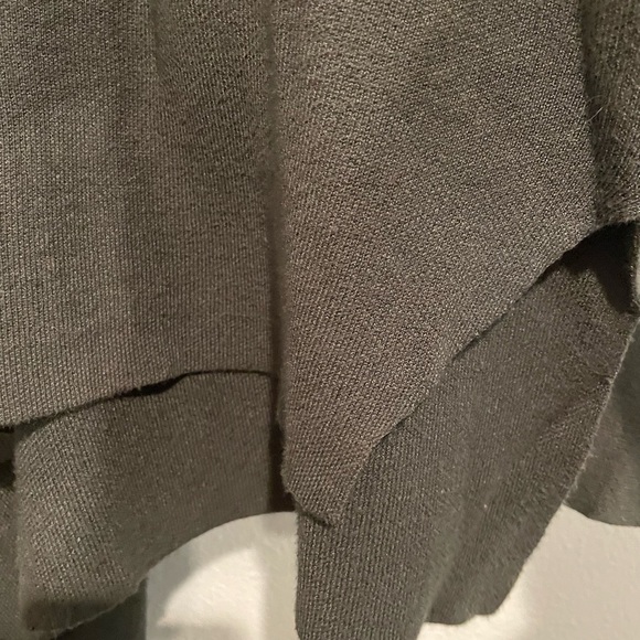 Olive Green Modern Citizen mock turtleneck sweater. Size M - Picture 3 of 8